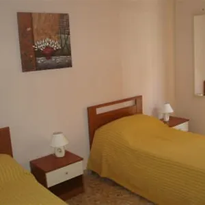 Li Cuti Bed & Breakfast Aeroporto di Catania Fontana Rossa